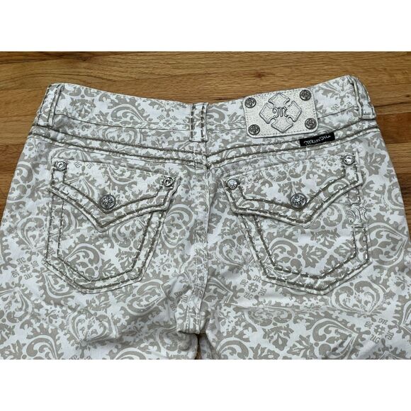 Miss Me Women's 28 White Short Cotton Bermuda Paisley Stretch Streetwear Casual - Picture 3 of 11